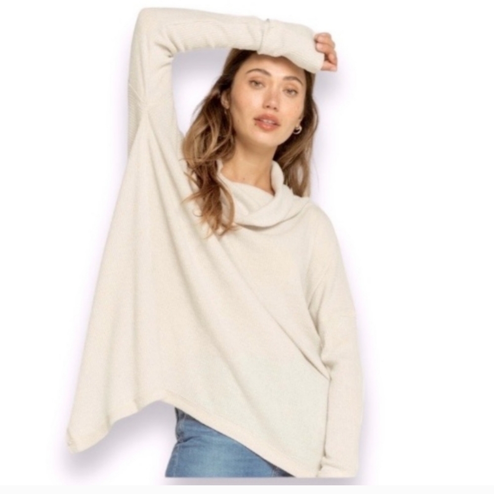 Free people Juicy long sleeve top cream cowl neck Boho Feminine Western